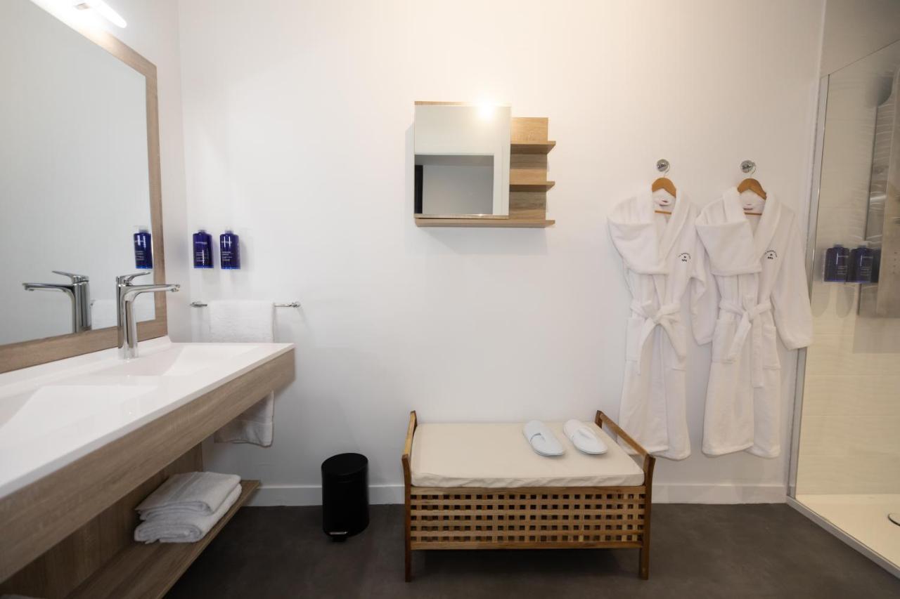 Appart hôtel Le Barracuda & Spa, Centre Port, Pieds Dans L'eau, Vue 4*