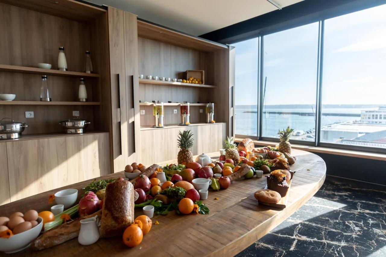 Appart hôtel Le Barracuda & Spa, Centre Port, Pieds Dans L'eau, Vue Brest