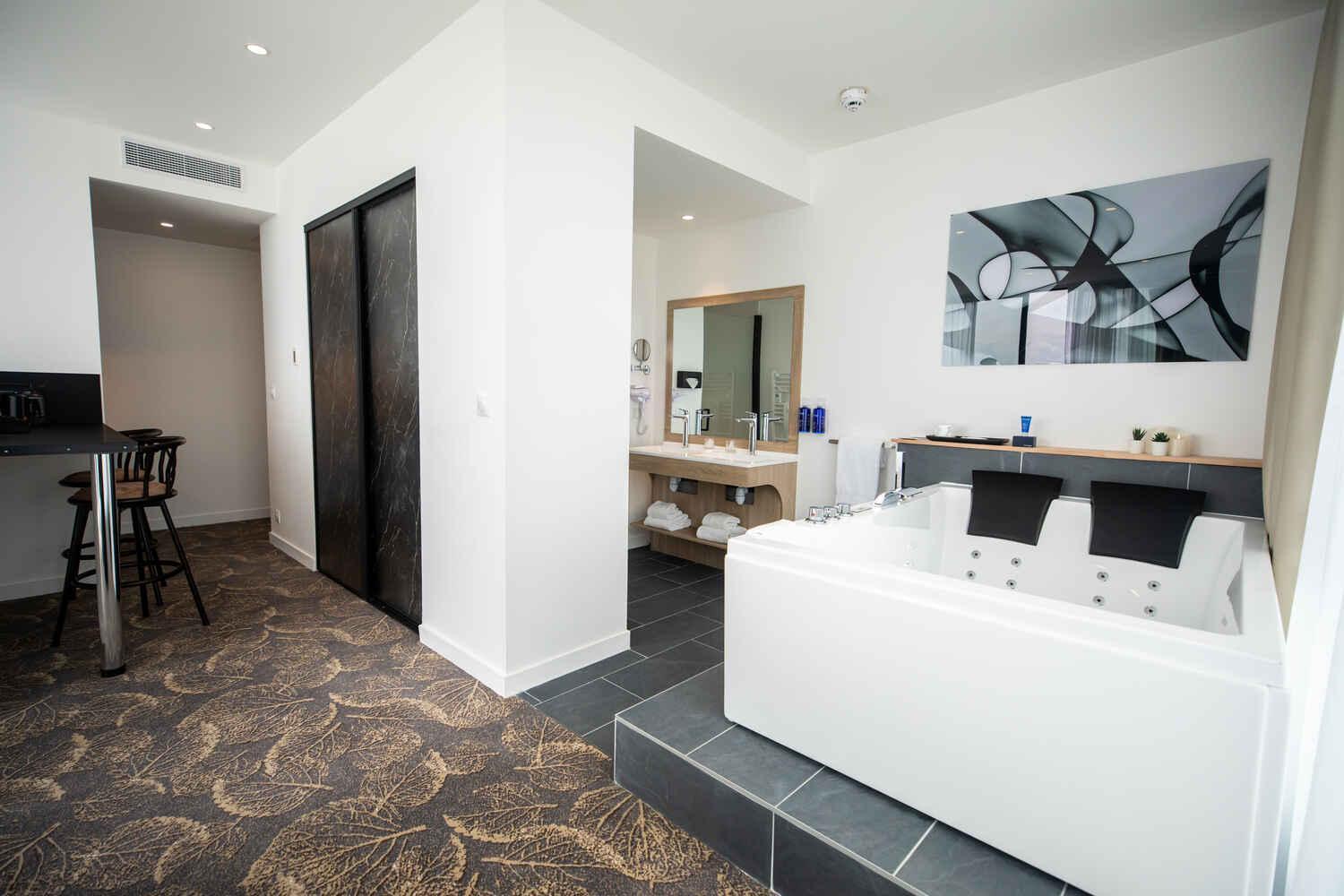 Le Barracuda & Spa, Centre Port, Pieds Dans L'eau, Vue Aparthotel
